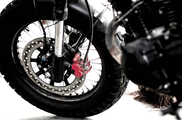 オートバイのブレーキと前輪 — ストック写真