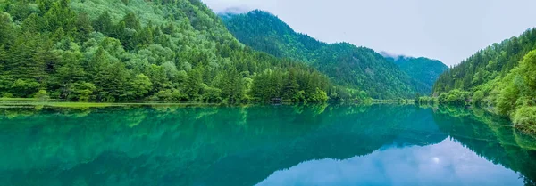 Jiuzhaigou Декорацій Китай Червня 2017 Знаходиться Місті Jiuzhaigou Китаю Мальовничий — стокове фото