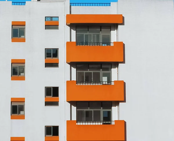 Orange Dan Putih Buildings Close Bangunan Dapat Digunakan Sebagai Bahan — Stok Foto