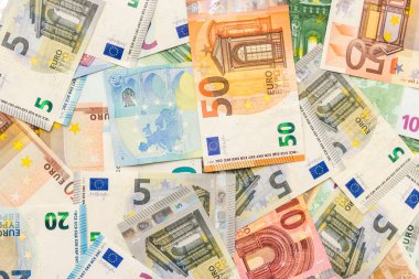 Euro banknot farklı mezheplerin kökenli. Masaüstünüze parlak ekran koruyucu