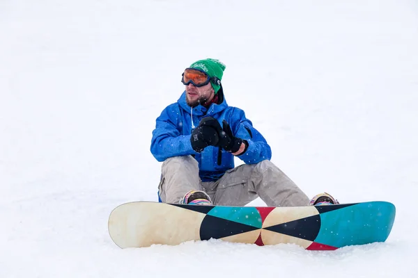 Rússia Sheregesh 2018 Homem Profissional Snowboarder Sportswear Azul Brilhante Roupa — Fotografia de Stock