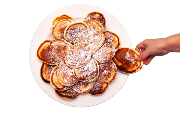 Enfant Tire Une Main Sur Une Pile Crêpes Ovales Maison — Photo