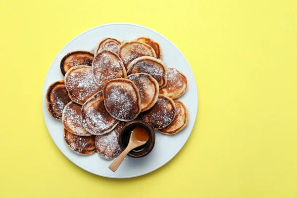 Gros Plan Vue Dessus Isolé Bouquet Crêpes Croustillantes Maison Avec — Photo