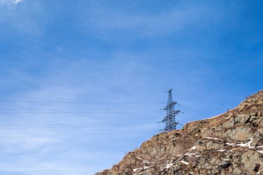 Yüksek voltaj iletim sonrası güç hattı, elektrik dağıtımı.