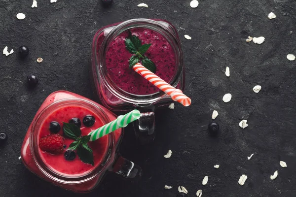 Pohled Shora Smoothie Malin Borůvek Sklenicích — Stock fotografie