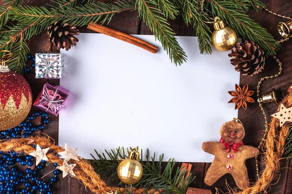 Χριστουγεννιάτικα Στολίδια Μπάλες Anisee Δέντρο Κανέλα Κώνους Ερυθρελάτης Υποκατάστημα Δώρα — Φωτογραφία Αρχείου