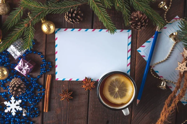 Vacanze Natale Capodanno Ramo Abete Rosso Cannella Anice Coni Addobbi — Foto Stock