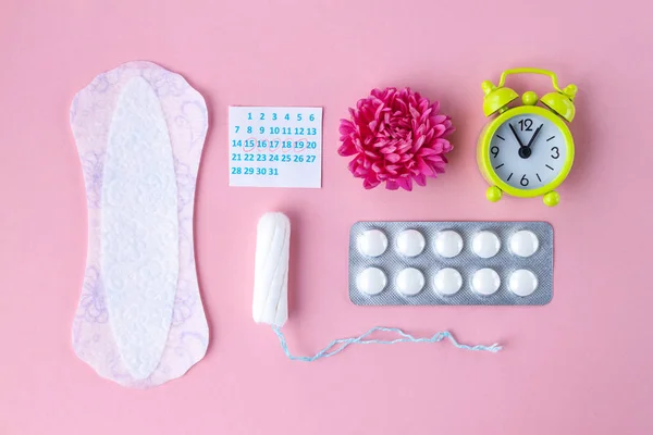 Tampões Para Menstruação Despertador Calendário Feminino Almofadas Femininas Pílulas Dor — Fotografia de Stock
