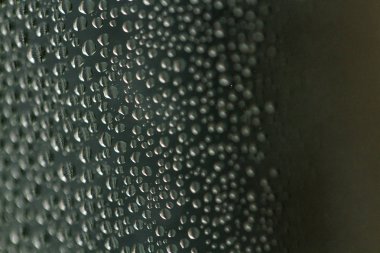 Yağmur damlaları doku. Damla yağmurlu, ıslak, nemli hava sırasında camına