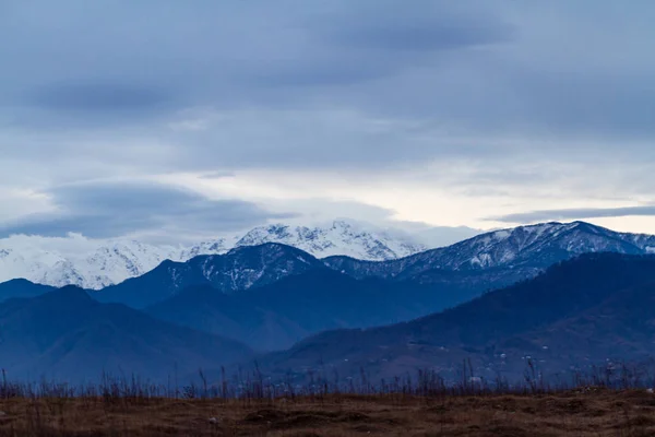 Berglandschaft Und Aussicht Gebirgshintergrund — Stockfoto