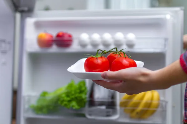 Housewife Puts Tomatoes Refrigerator Food Storage Refrigerator Proper Healthy Food — Stock Photo, Image