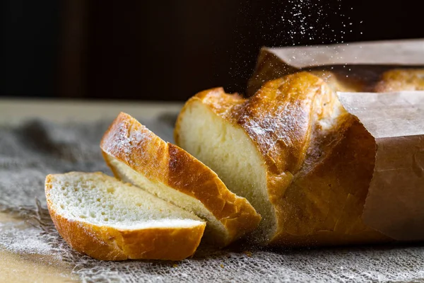 Langbrot Aus Der Bäckerei Auf Dem Tisch Backwaren Brot Aus — Stockfoto