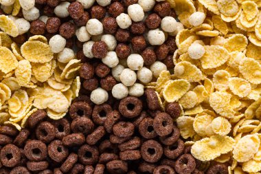 Doku ve kuru arka plan, çikolata, topları, halkalar ve yello