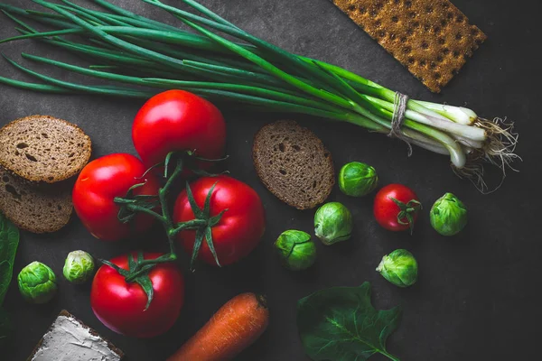Dieet en voeding concept. Rijpe groenten om vers te koken — Stockfoto