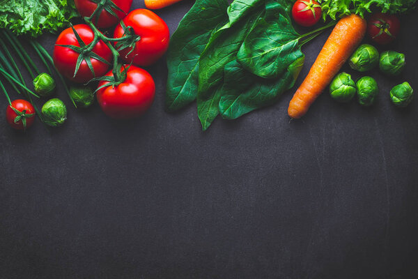 Спелые овощи для приготовления свежих здоровых блюд. Правильное нутрити
