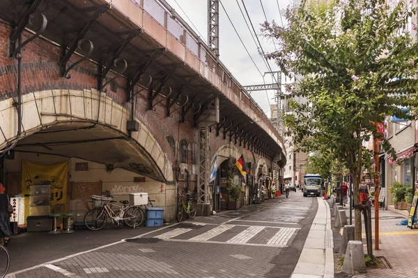 Tokyo Japan Augustus 2018 Onderdoorgang Bakstenen Bogen Muur Onder Spoorlijn — Stockfoto