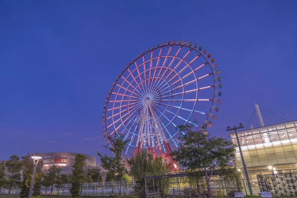 Tokyo Japan Augusti 2019 Odaiba Färgglada Höga Palette Town Pariserhjul — Stockfoto