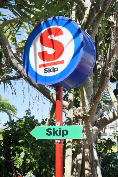 Okinawa Japan September 2018 American Shop Sign Inscript Skip Shop — Stockfoto