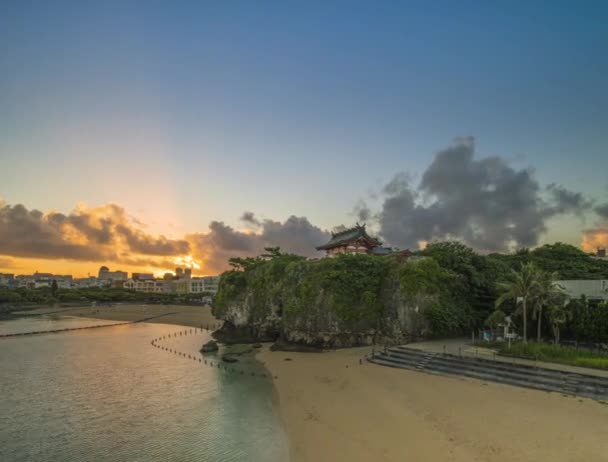 Timelapse Pan Vídeo Sunrise Landscape Shinto Shrine Naminoue Top Cliff — Vídeo de Stock