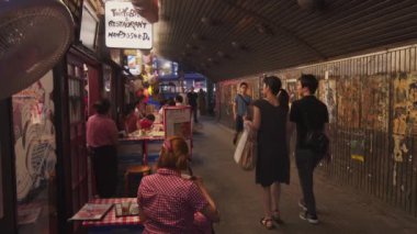 Tokyo'da Japon Showa retro altgeçit Yuraku Concourse