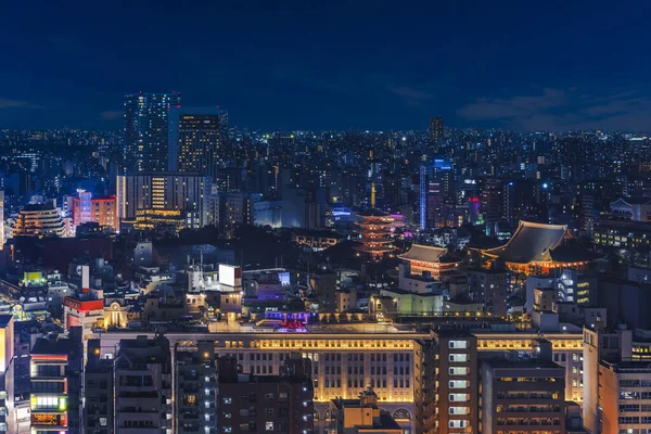Flygblå Natt Panoramautsikt Över Buddisttempelsalar Och Pagoda Ljus Omgiven Byggnader — Stockfoto