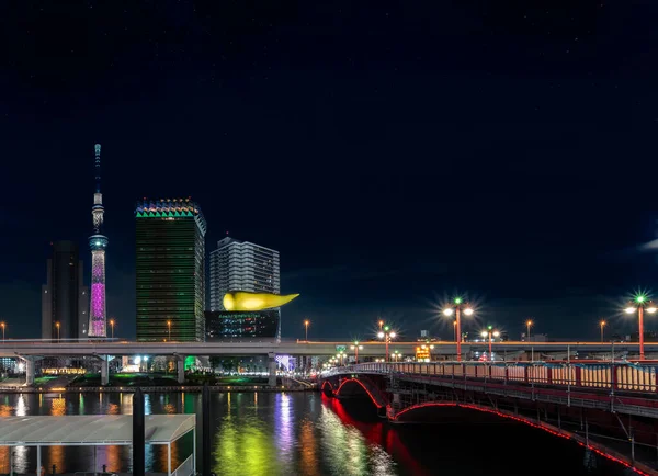 Tokyo Japán Március 2020 Éjszakai Kilátás Azuma Hídra Sumida Folyón — Stock Fotó