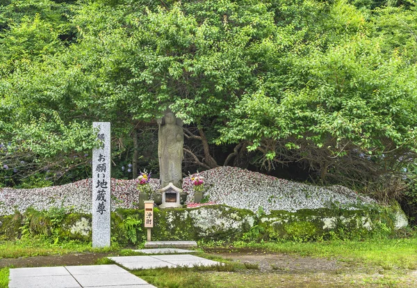 2020年7月18日 名为Onegai Jizoson的Jizo Bosatsu佛像 或向Jizo许愿 — 图库照片