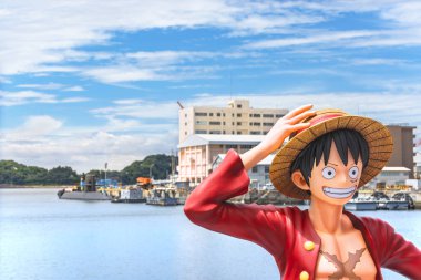 yokosuka, japan - 19 Temmuz 2020: Yokosuka donanma limanındaki yolcu gemisinde Eiichiro Oda 'nın 