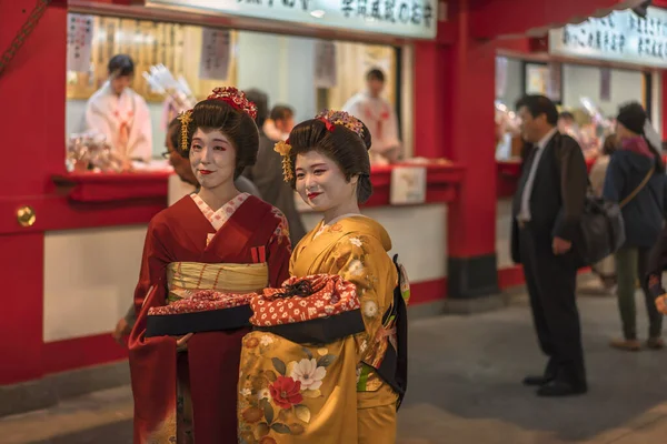 Asakusa Japan November 2019 Дві Японські Жінки Обличчя Яких Намальовані — стокове фото