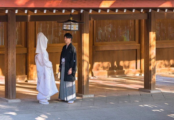 Токио Япония Октября 2020 Традиционная Японская Синтоистская Свадьба Пары Черном — стоковое фото