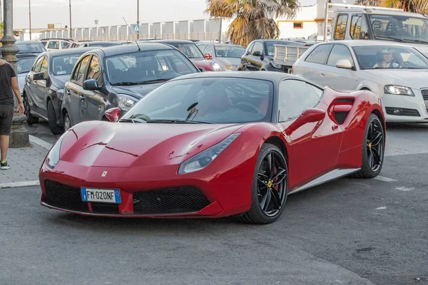 Kırmızı Yanan Ferrari 458 Bakış Açısı — Stok fotoğraf