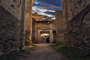 Antik Ostia arkeolojik kazılar kalıntıları