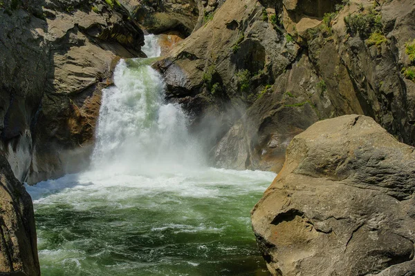 Chutes Roaring River Dans Parc National Kings Canyon Californie — Photo