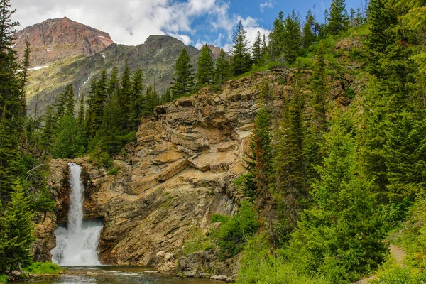 Running Eagle Falls Parque Nacional Glaciar Montana — Foto de Stock