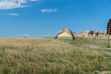 Cedar Pass kamp alanı Badlands National Park in South Dakota, Amerika Birleşik Devletleri