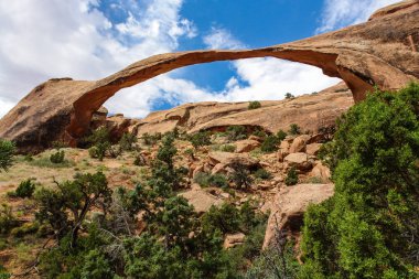 Utah, ABD 'deki Arches Milli Parkı 'nda peyzaj kemeri