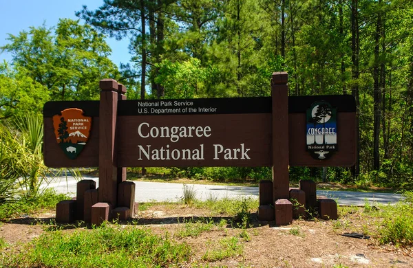 Entré logga in Congaree National Park i South Carolina, Förenta staterna — Stockfoto