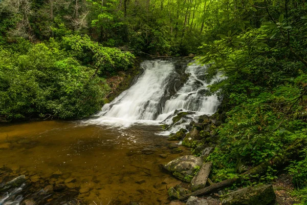 Indian Creek Falls in Great Smoky Mountains National Park in North Carolina, Verenigde Staten — Stockfoto