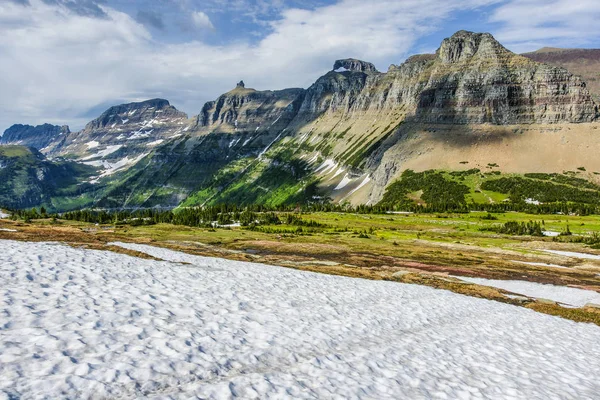 Logan Pass in Glacier National Park in Montana, Verenigde Staten — Stockfoto