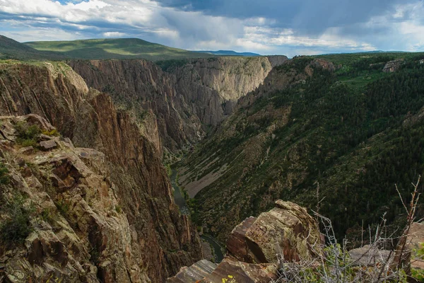 Кафедра рок в чорному каньйоні національного парку Gunnison в Колорадо, Сполучені Штати — стокове фото