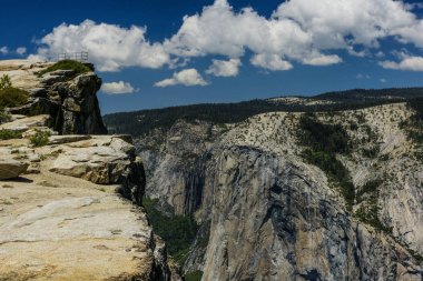 Kaliforniya 'da Yosemite Milli Parkı 'nda Taft noktası, Amerika Birleşik Devletleri
