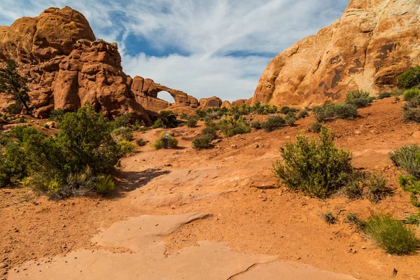 Skyline Arch in Arches National Park in Utah, United States — Stock Photo, Image