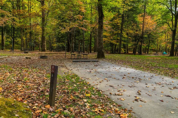 ノースカロライナ州のグレートスモーキー山脈国立公園の Smokemont キャンプ場、アメリカ — ストック写真