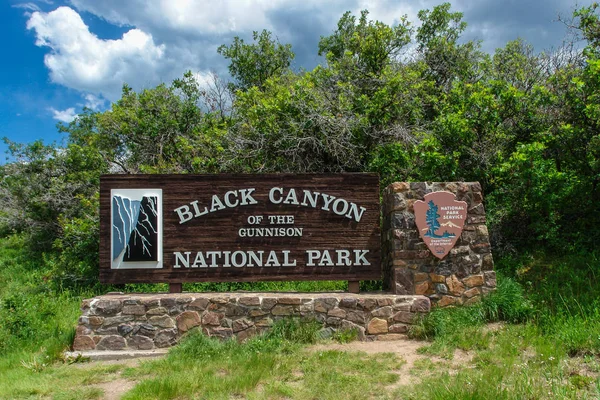 South Entrance logga in Black Canyon av Gunnison National Park i Colorado, Förenta staterna — Stockfoto