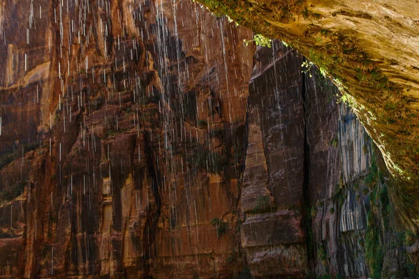 Плач рок в Сіон Національний парк в штаті Юта, Сполучені Штати — стокове фото