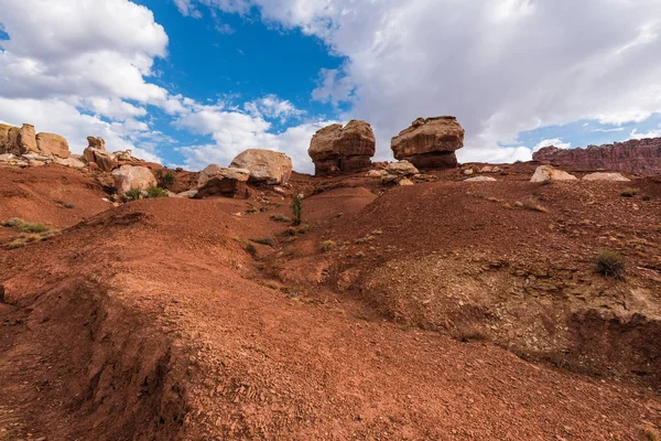 Twin Rocks i Capitol Reef nasjonalpark i Utah, USA stockfoto