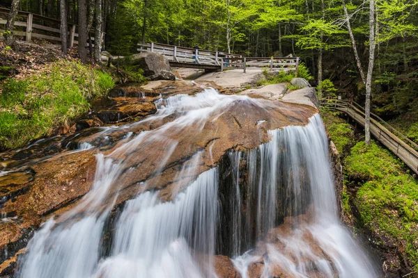 Çığ Şelalesi, Flume Gorge