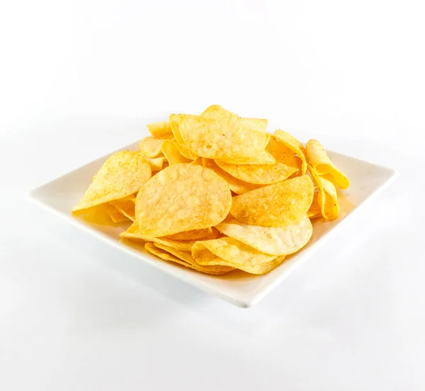 Potato Chips Witte Schotel Witte Achtergrond — Stockfoto
