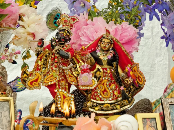 Bushey Giugno Offerta Fuoco Alle Divinità Radha Krishna Sull Altare — Foto Stock