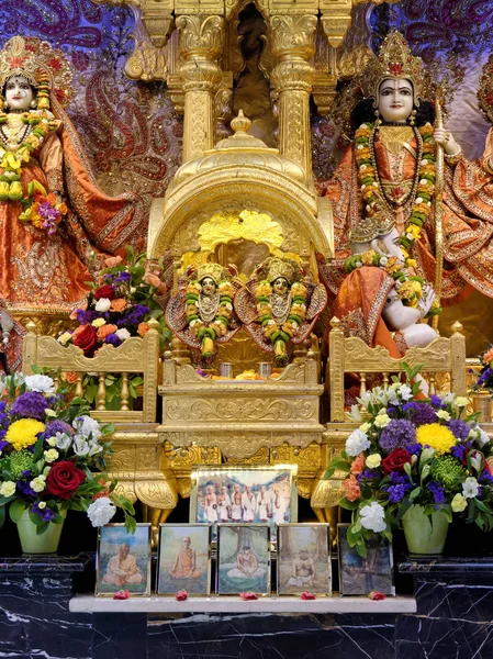 Watford May Main Altar Hare Krishna Temple Called Iskcon Bhaktivedanta — Stock Photo, Image